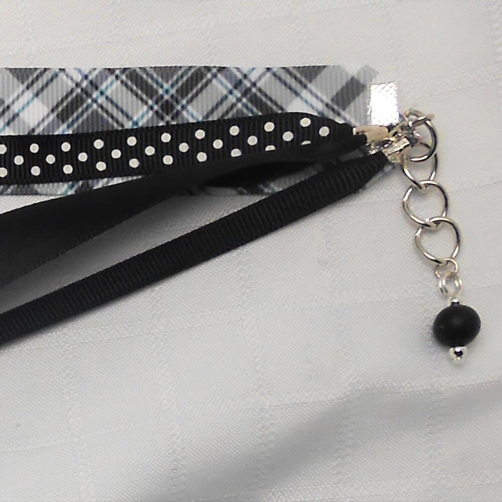 No607 Statement handmade choker necklace with patterned ribbons rows